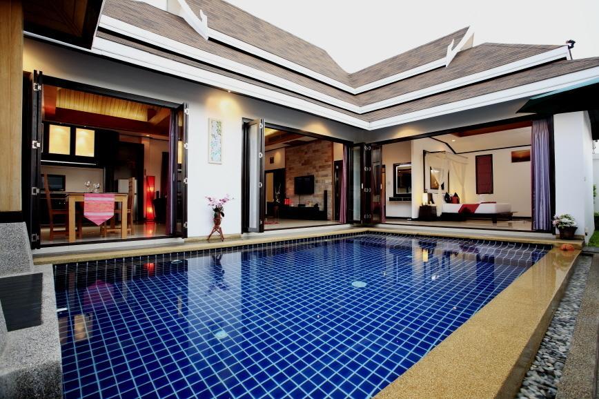 The Iris Pool Villa Rawai Room photo