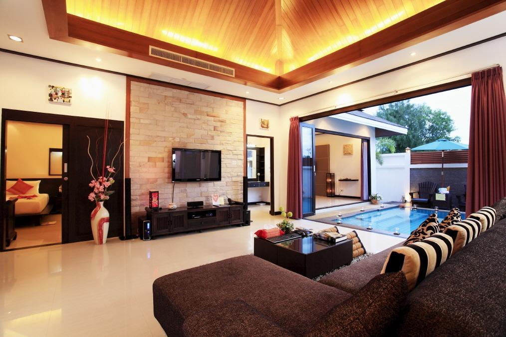 The Iris Pool Villa Rawai Room photo