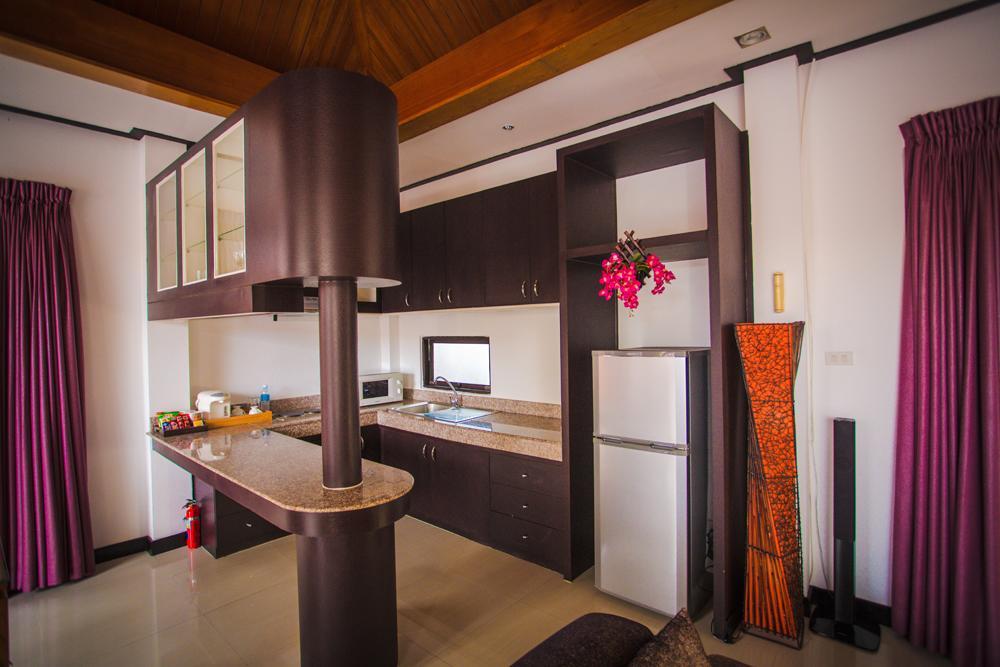 The Iris Pool Villa Rawai Room photo