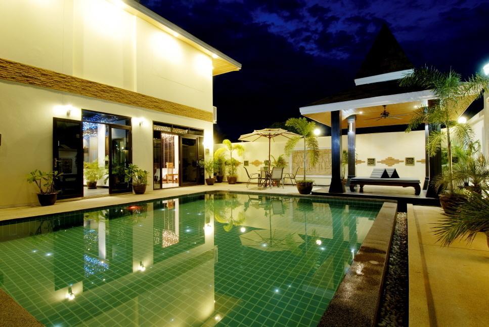 The Iris Pool Villa Rawai Room photo