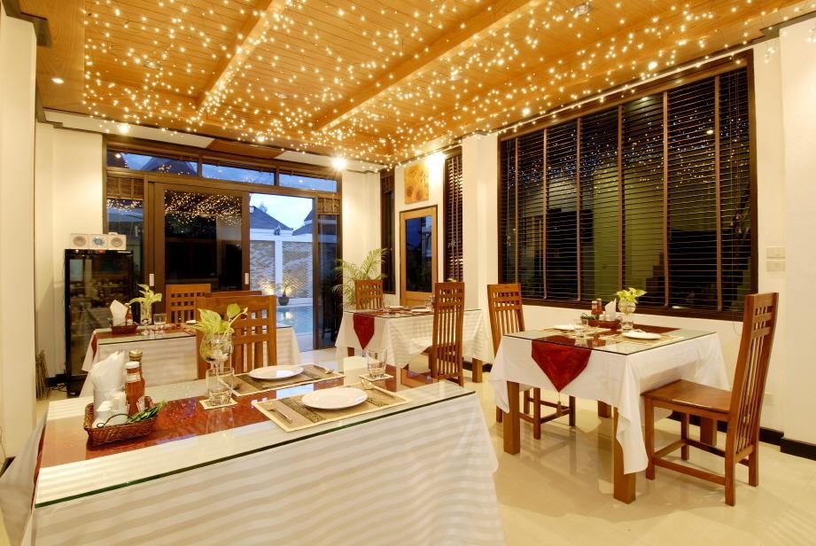 The Iris Pool Villa Rawai Room photo