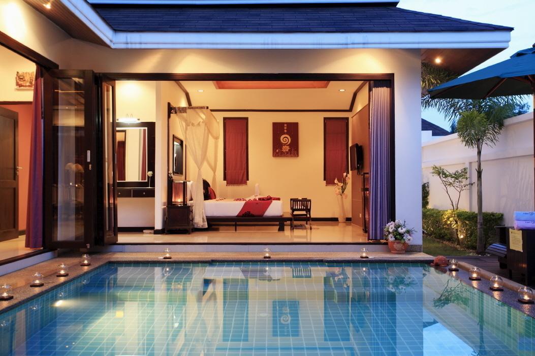 The Iris Pool Villa Rawai Room photo
