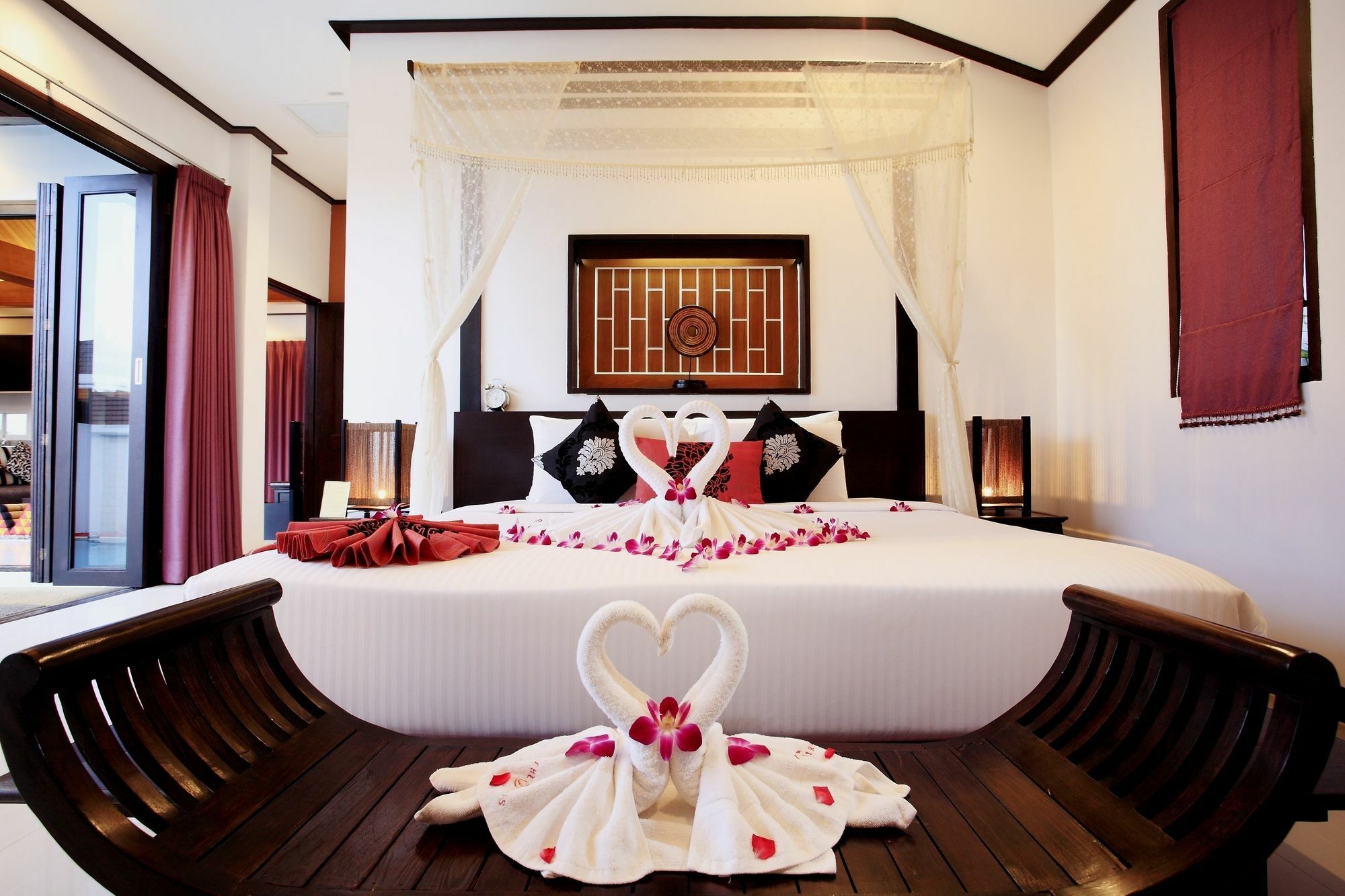 The Iris Pool Villa Rawai Exterior photo