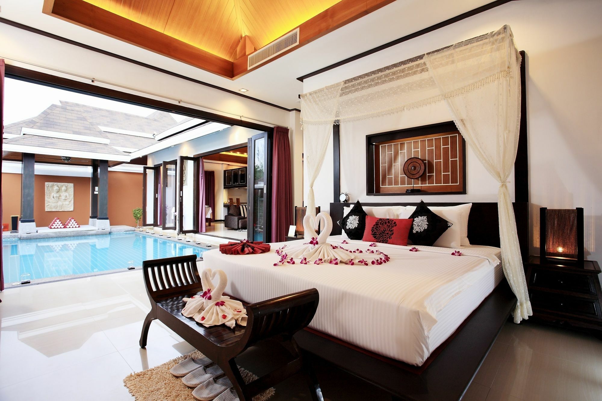 The Iris Pool Villa Rawai Exterior photo
